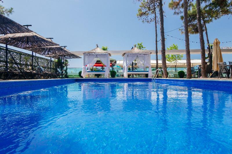 Akileda Hotel Kryemëdhej Exterior foto